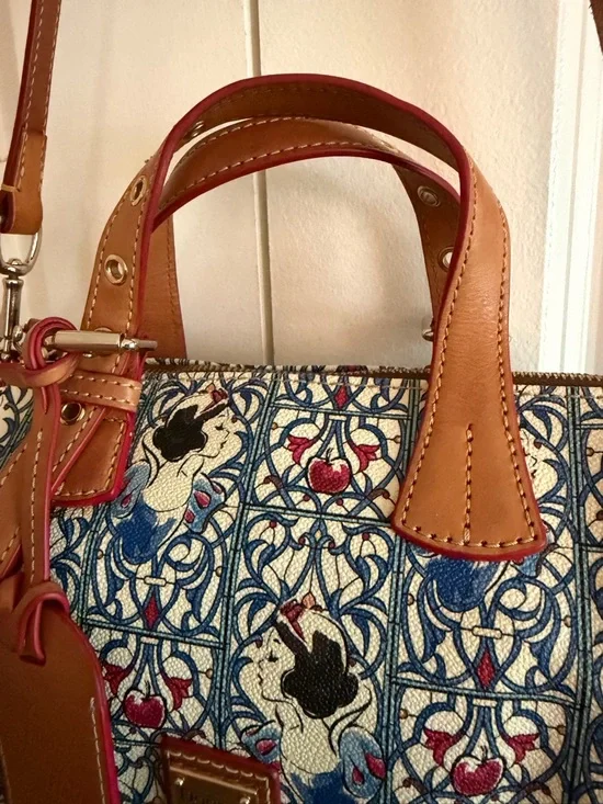 Dooney & Bourke Snow White Disney Rare Small Satchel Leather Purse Handbag - Picture 4 of 13